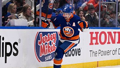 Sabres Should Make Big Push for Islanders Star