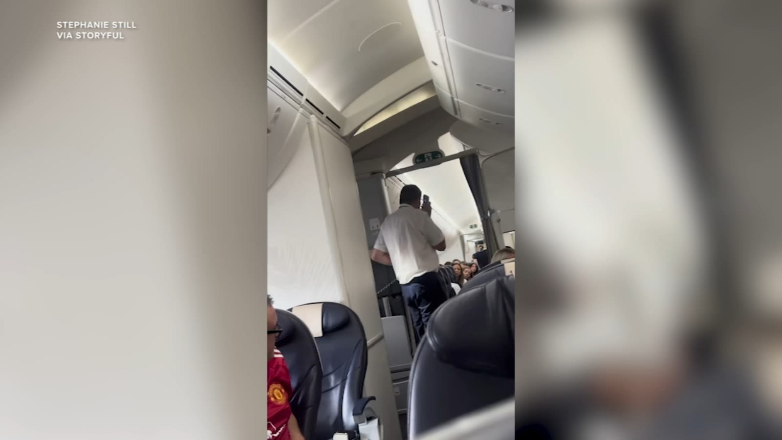 Pilot directly sets list of rules for rowdy passengers, video shows