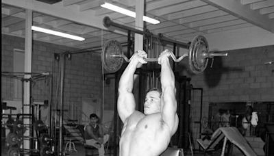 Conheça o método 5x5: regra de ouro de Arnold Schwarzenegger para ganhar massa muscular