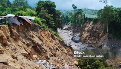 Karnataka: 3 persons killed, 4 feared dead in landslide in Uttara Kannada district