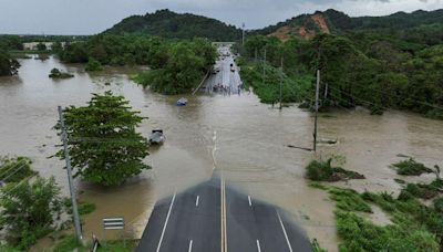 Hurricane Ernesto heads for Bermuda after causing power cuts in Puerto Rico