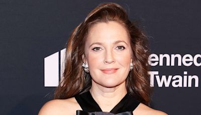 Drew Barrymore thought she was going to be murdered on a first date: 'He was someone I thought I knew'