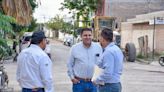 Alcalde de Lerdo supervisa obra de pavimentación en la colonia Villa Jardín