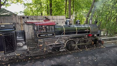 The zoo train's last steam engine is leaving soon. Here's when you can ride behind it