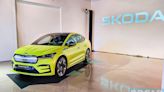 福斯電動大軍，頭香竟是它？Skoda Enyaq Coupe RS 純電跑旅登台搶先看：車頭車室 裡外都有些驚喜！