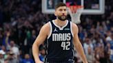 Mavs' Maxi Kleber Out at Least 3 Weeks amid NBA Playoff Run with Shoulder Injury