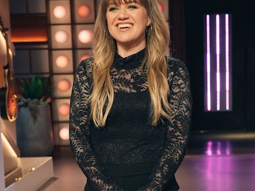 Inside Kelly Clarkson's Most Transformative Year Yet
