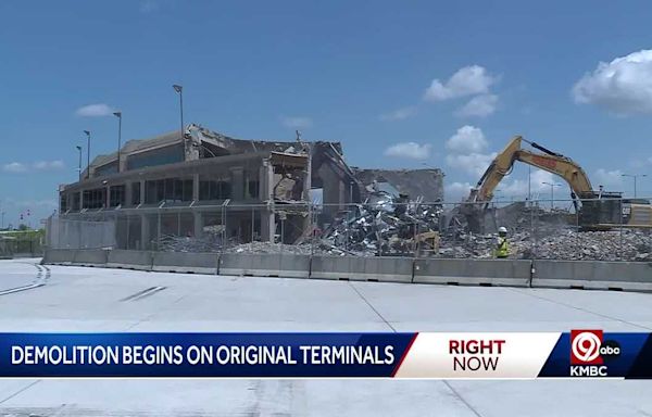 Demolition of old Kansas City International Airport terminals now underway