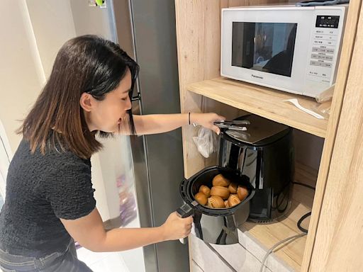 「致敬」鄭文燦看守所早餐！徐巧芯送立委黑糖饅頭和麥茶 早餐店女孩分享親蒸過程