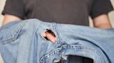 Wie man Reibungslöcher in Jeans vermeidet