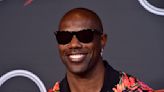 Terrell Owens, 48 years young, runs sub-4.50 second 40-yard dash in video