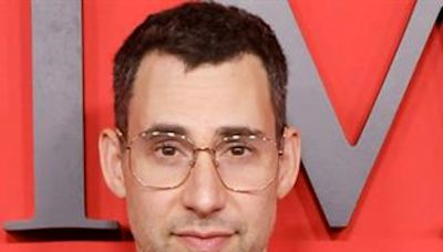 Jack Antonoff Responds to Rumor He Put Earplugs in During Katy Perry’s VMAs Performance - E! Online