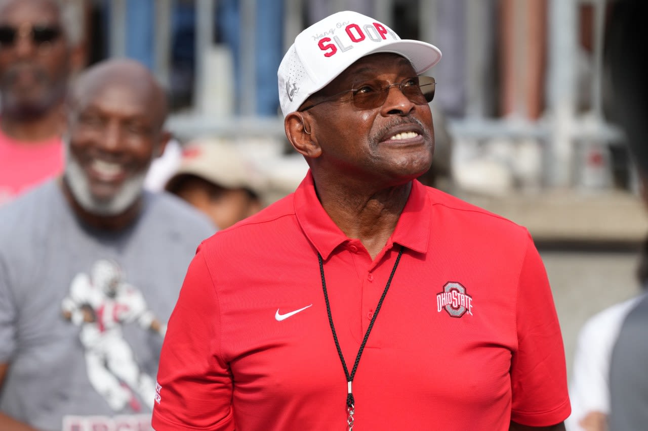 WATCH: Ohio State marching band pays tribute to Archie Griffin, Earth, Wind & Fire