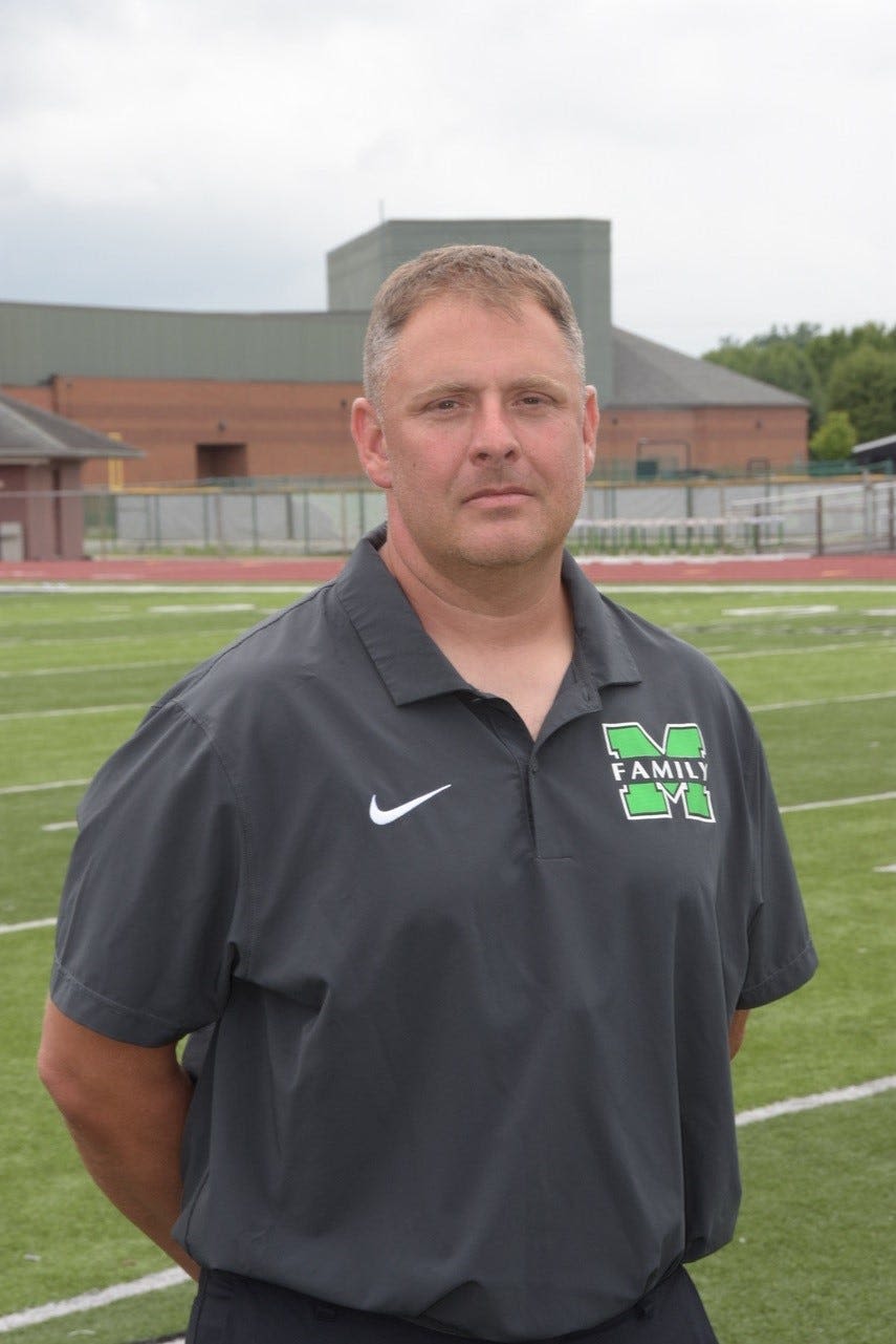 Memorial services set for Mason assistant football coach Bill Lapthorn