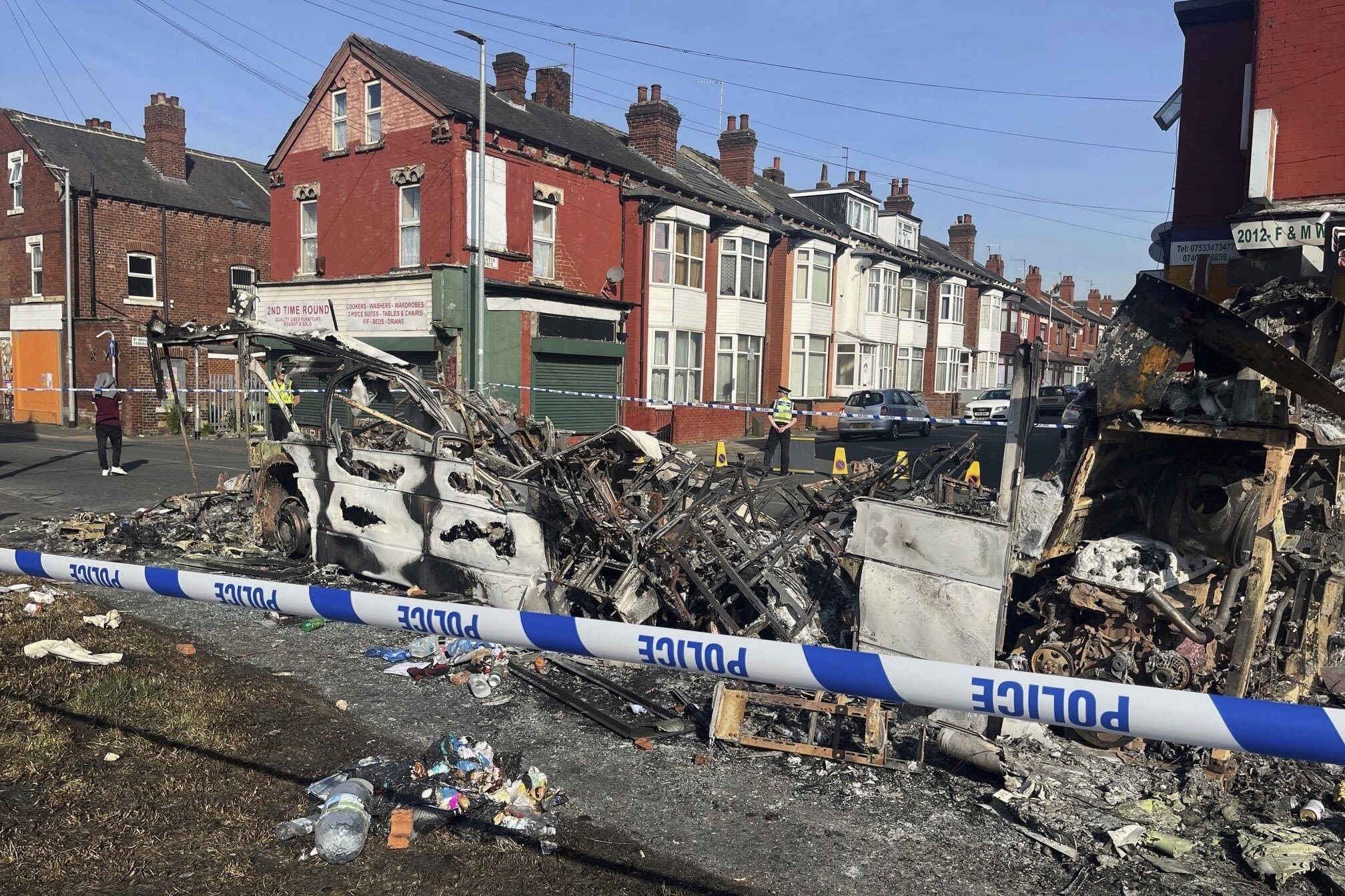 Order restored in the UK city of Leeds after overnight unrest - WTOP News