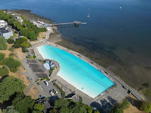 Vancouver mayor promises Kitsilano pool will open Aug. 7