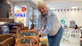 Hundreds visit animal charity shop on opening day