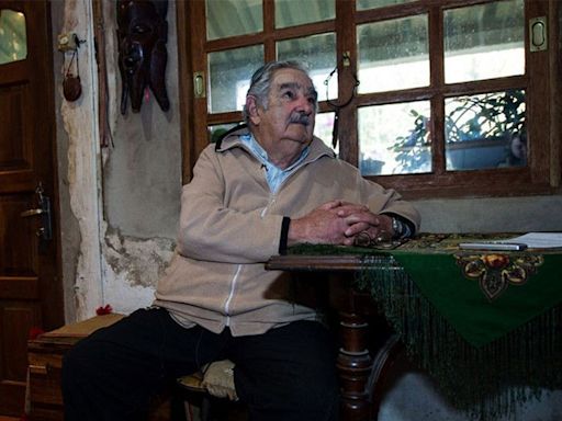 El expresidente uruguayo José Mujica anunció que tiene un tumor en el esófago