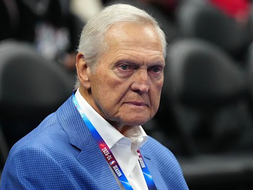 Two Lakers greats will present Jerry West at Hall of Fame ceremony