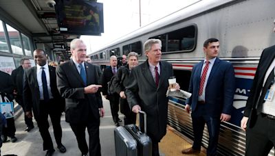 Pressure mounts on Amtrak to fix wires amid NJ Transit delays as probe of root cause lags