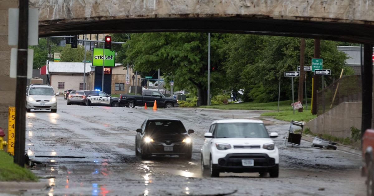 Live updates: Omaha metro floods, power outages close schools, businesses