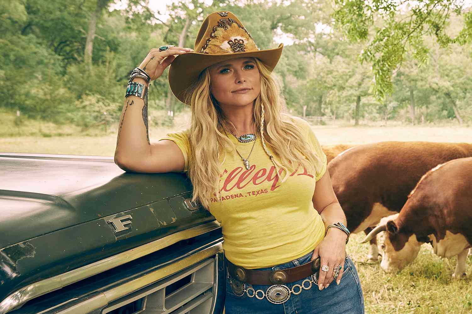 Miranda Lambert Announces New Album 'Postcards From Texas', Unveils Divorce Anthem 'Alimony'