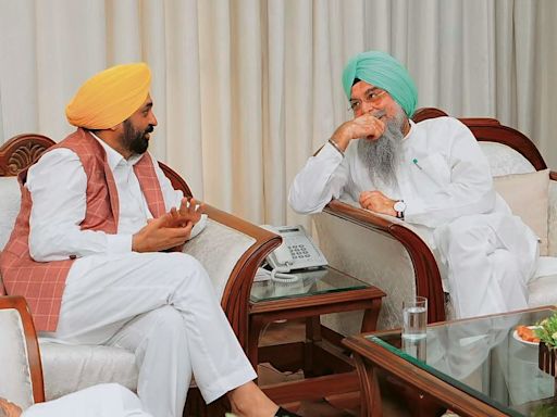 After one-hour meet, Punjab CM Bhagwant Mann, Speaker Kultar Singh Sandhwan resolve ‘differences’
