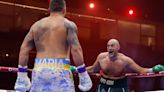 Oleksandr Usyk ganó una pelea dramática ante Tyson Fury, unificó todos los títulos de los pesos pesados e hizo historia en el boxeo