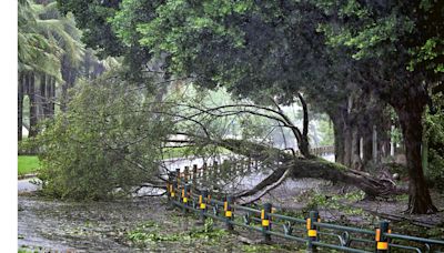 龐大摩羯登陸 四省三日極端暴雨 史上最強秋颱今三度登陸 瓊北癱瘓 粵西轉移58萬人