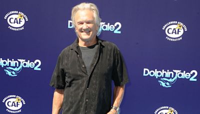 Kris Kristofferson dies at home in Hawaii