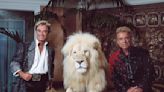 Former Vegas performer recalls vicious attack by a Siegfried and Roy leopard, 25 years before Roy's attack