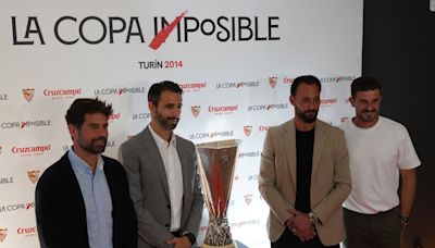 Jesús Navas, muy presente en el estreno de 'La Copa imposible', homenaje del Sevilla a Turín 2014