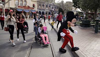 Disneyland character and parade performers in California vote to join labor union