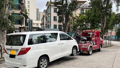 警方放蛇打擊白牌車 拘兩名大陸司機