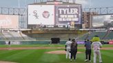 Make-A-Wish, White Sox surprise teen with bone cancer