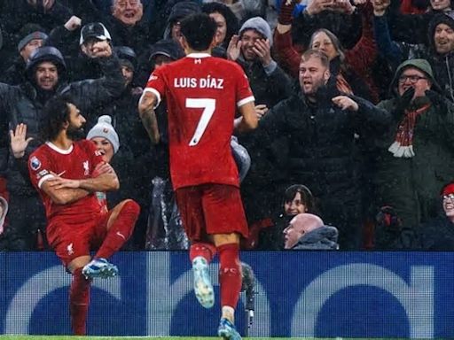 Mohamed Salah le niega la pelota a Luis Díaz: polémica en el Liverpool