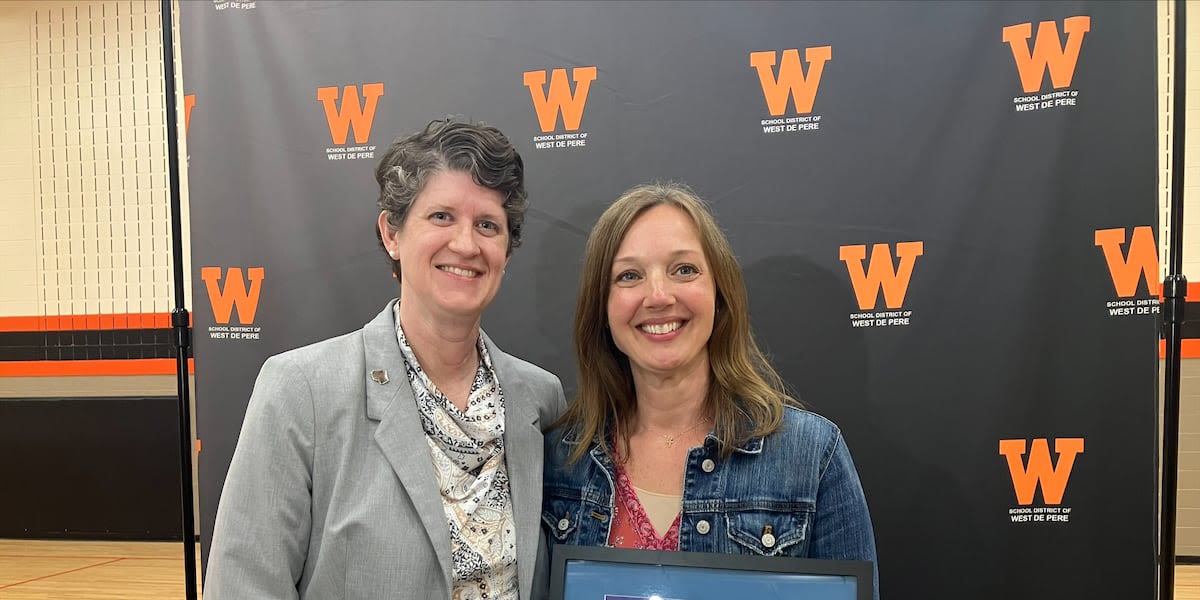 West De Pere Middle School teacher wins Wisconsin Teacher of the Year