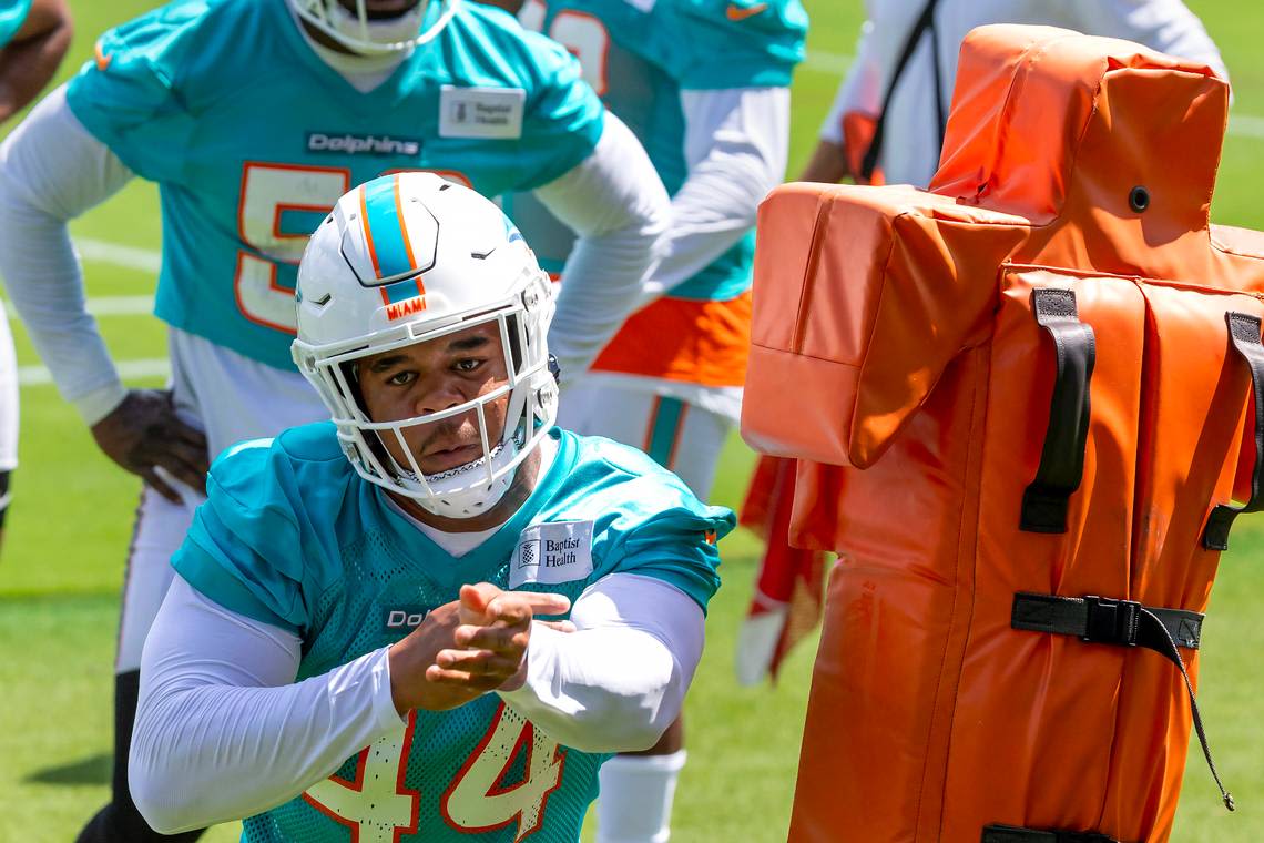 Dolphins’ first-round pick Chop Robinson learning fast working with team’s veterans
