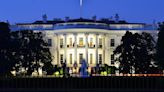 Driver dies after vehicle crashes into White House gate