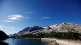 Five Italian climbers still missing after glacier collapse