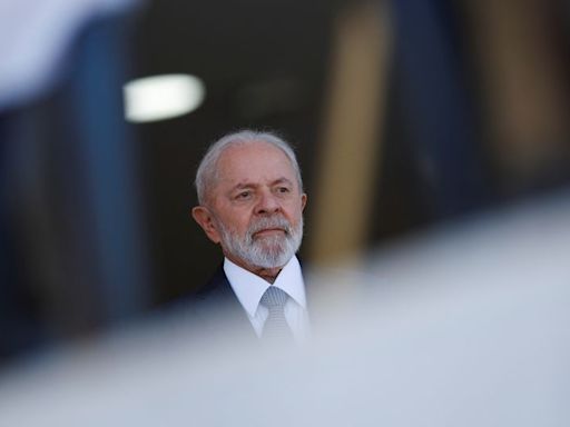 'Fico de olho para Rui Costa (Casa Civil) não desviar todas as obras para a Bahia', diz Lula Por Estadão Conteúdo