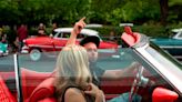 Newsom firma legalización del “cruising” en CA y quita restricciones a “lowriders”