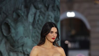 Why Kendall Jenner's Visit to Paris’ Louvre Is Sparking a Debate