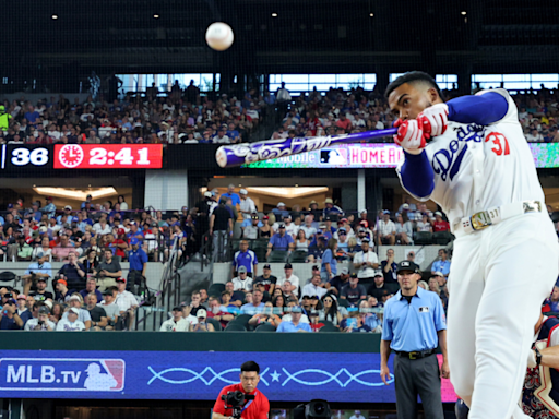 Teoscar Hernández wins 2024 Home Run Derby; EA's College Football 25 tips, top teams and more