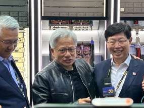 〈COMPUTEX〉劉揚偉攜手黃仁勳宣布 鴻海將在高雄建GB200先進算力中心