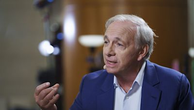 Dalio Downplays Next Fed Move as Investors Flag China Risks