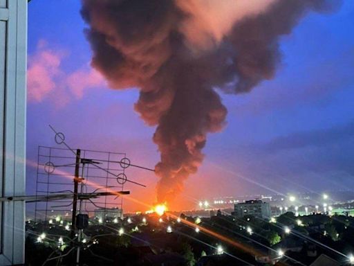 Guerra da Ucrânia: ataque de drone causa incêndio em refinaria de petróleo na Rússia; vídeo