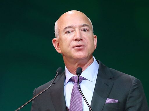 Bezos to Sell $5 Billion of Amazon as Shares Hit Record High