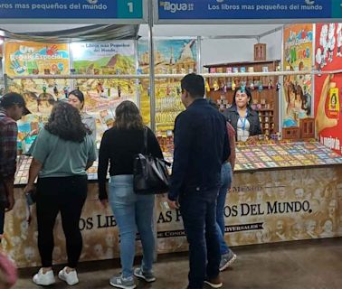 Atractiva oferta, libros más pequeños del mundo en Feria de Guatemala (+Fotos) - Noticias Prensa Latina