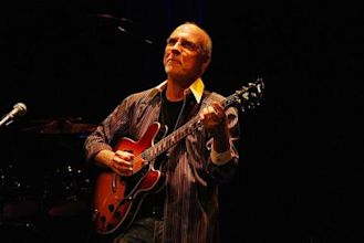 Larry Carlton